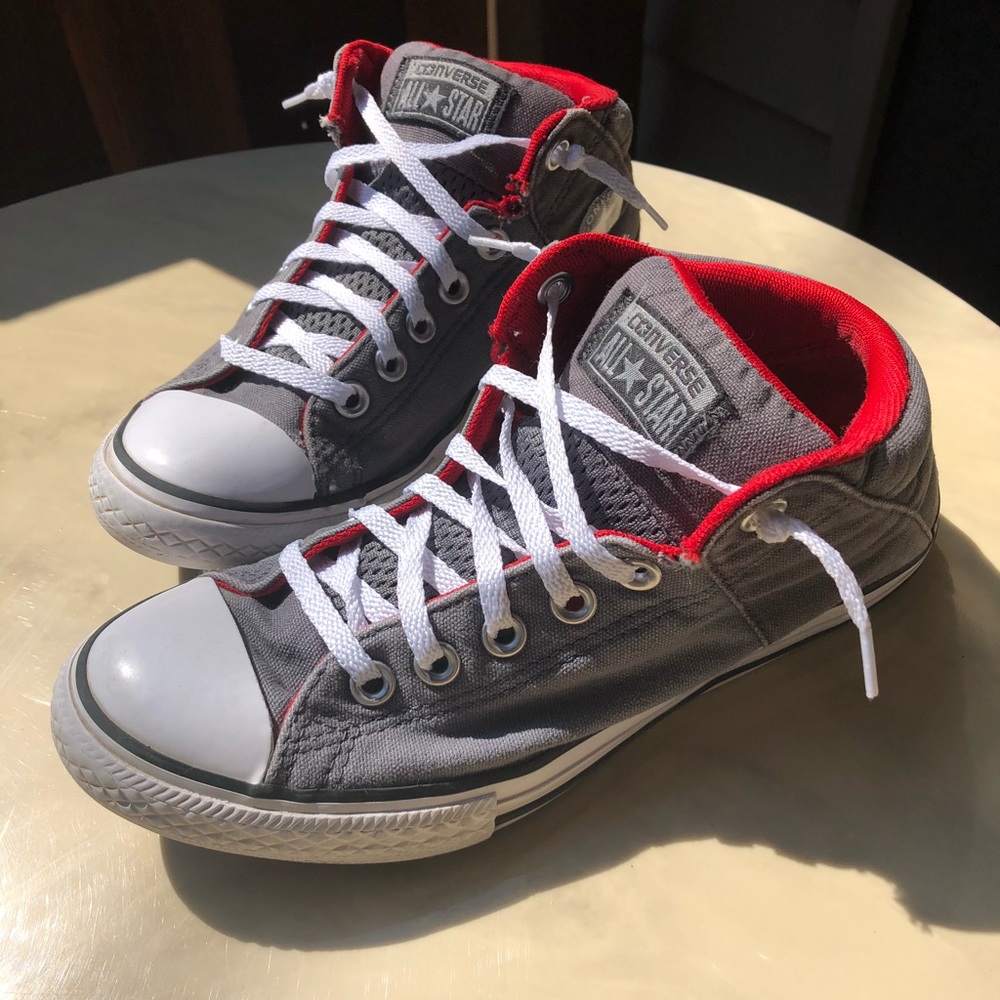Converse Mid Tops